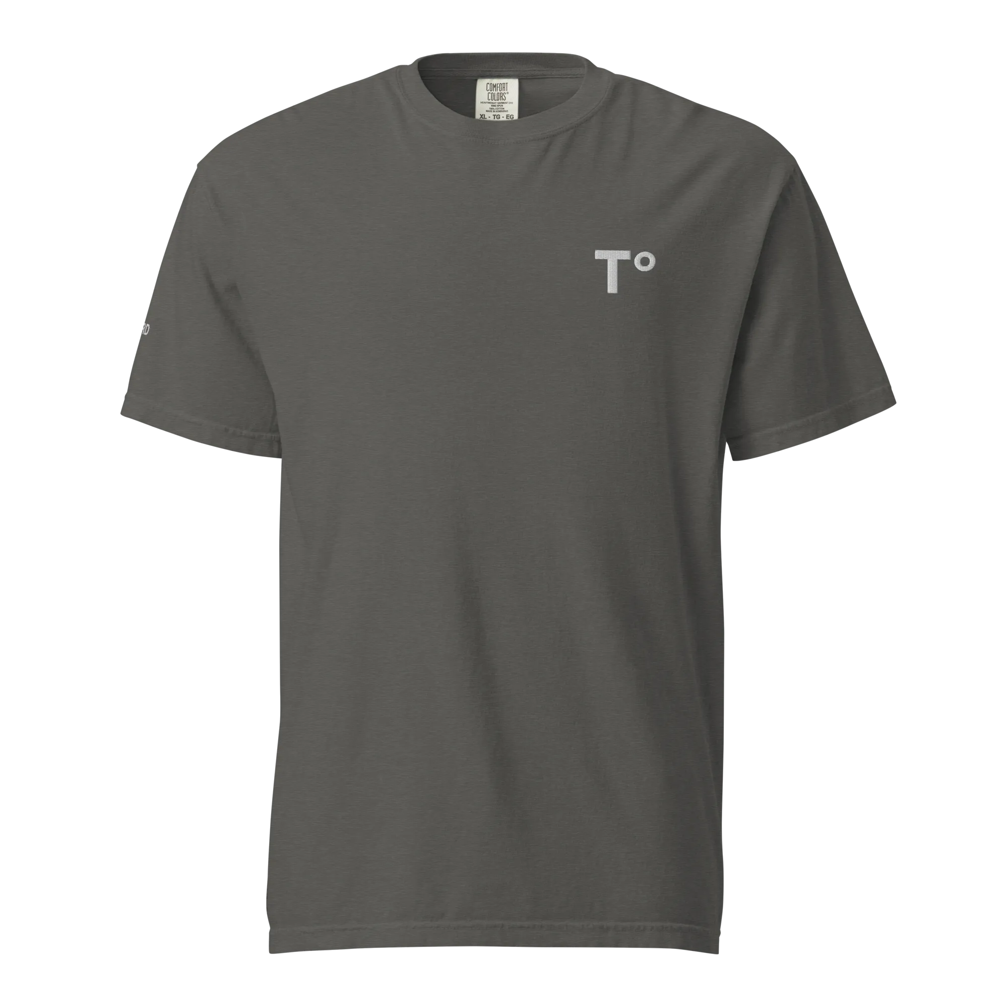 RESOLVE Tee in Pepper front view